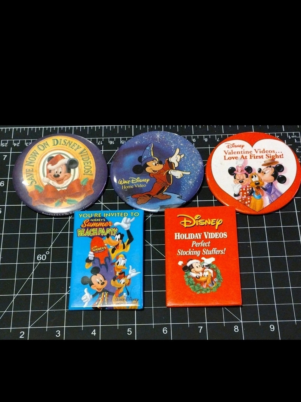 Walt Disney Promotional 5 Pin Lot Mickey Mouse Pluto Mini Mouse Daffy Duck